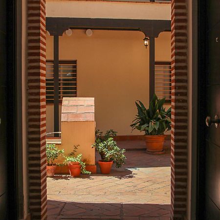 Charming Apt In The Center - 10M Walk Isla Magica Seville Exterior photo
